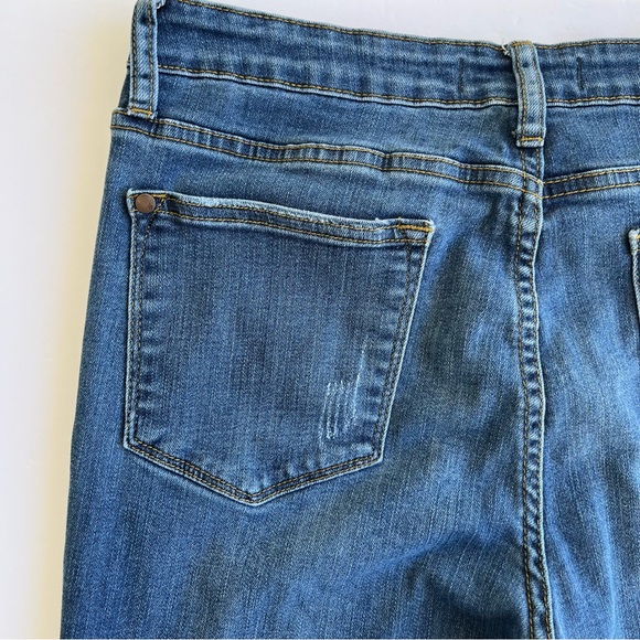 Judy Blue Relaxed Fit Jeans Size 32 - Picture 9 of 9